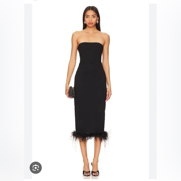 X REVOLVE Simpson Dress in Black
Amanda Uprichard New $348 size small - Picture 1 of 5